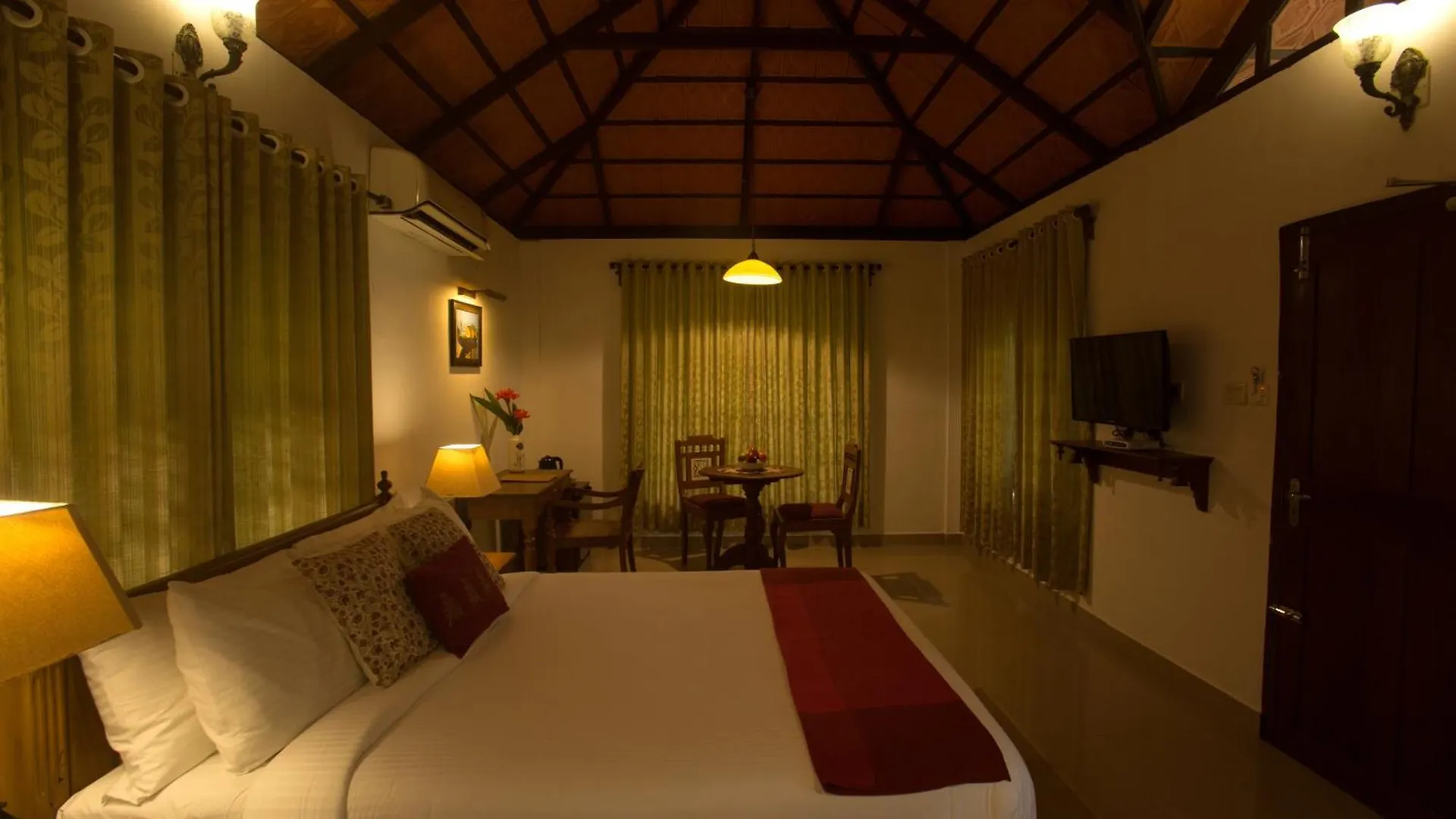 Palmgrove Lake Resort Alappuzha 4*,  Indien