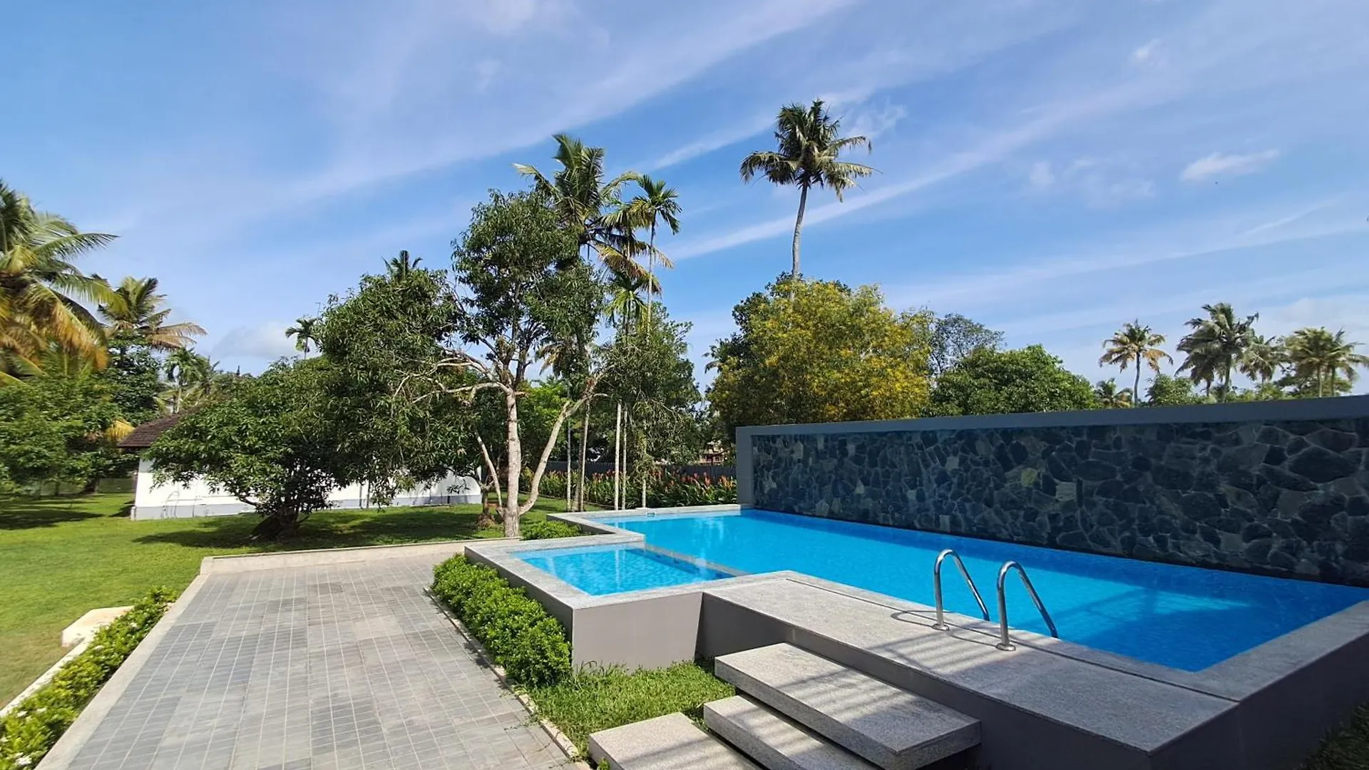 Palmgrove Lake Resort Alappuzha Indien