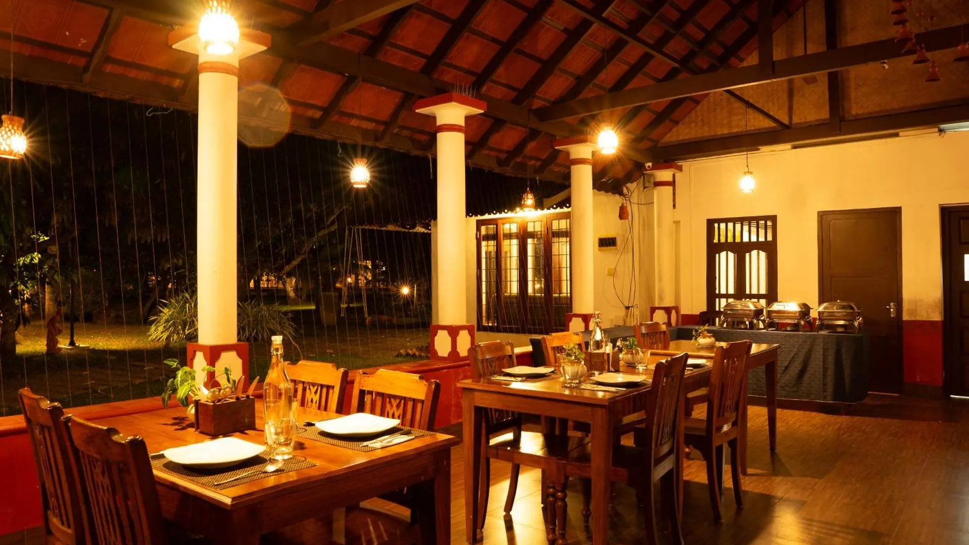 ****  Palmgrove Lake Resort Alappuzha Indie